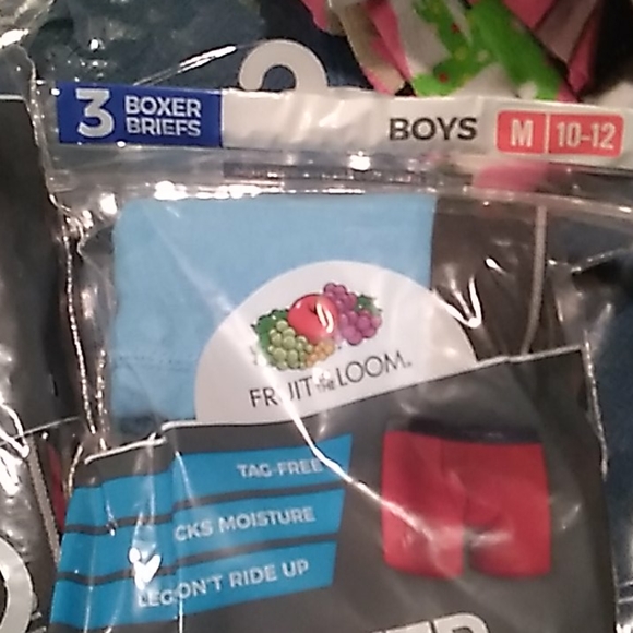 Boys under t-shirts and boxer briefs - Picture 2 of 3